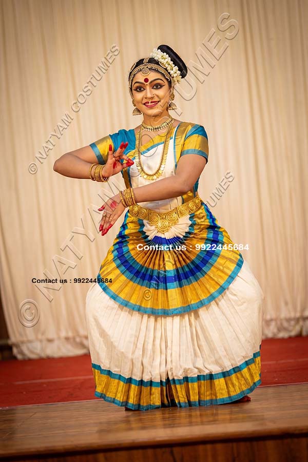 mohiniyattam2